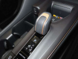軽い力でシフトチェンジができる「エレクトロシフトマチック」を装備しております。