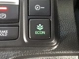 ★ECONスイッチ★ エコドライブを加速しよう!スイッチをONにすると、運転の仕方によるロスを抑え込み燃費をよくするようクルマが頑張ります(*^ー^*)燃費向上にチャレンジ♪