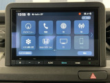 純正スマートナビ付きです!ホンダコネクト対応、フルセグTV視聴、Bluetooth・ミュージックプレーヤー接続可能です!