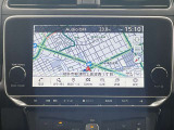 リーフ専用9インチ画面のNissanConnectナビは充電スポットの自動更新やHDMI接続端子を新設/USBポートを増設、さらにスマホアプリと連動、Apple CarPlayにも対応対応しています。