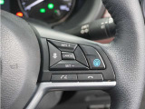 ◆アダプティブクルーズコントロール◆予め設定した車速内でクルマが自動的に加減速。前走車との適切な車間距離を維持しながら追従走行します。