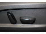 運転席はパワーシートになっておりますので、運転し易い姿勢に調節する事が出来ます!