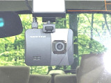 【ドライブレコーダー】ドライブレコーダー装備!走行中はもちろん、あおり運転や事故に遭遇した際、映像で記録し、万一のリスクに備えます。※記録用SDカードはお客様ご自身でご準備いただく必要があります。