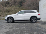 常時150台在庫の輸入車専門大型展示場。展示場に無いお車も全国より、お探しします。