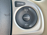 【クルーズコントロール】高速道路もラクラク走行。アクセルを離しても一定速度で走行ができ、長距離運転時の負担を軽減!加速・減速も簡単なスイッチ操作で調整できます。