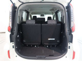 広々としたラゲージスペースを備えています。大きなものや長さのある荷物もしっかりと積み込めます。