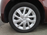 おしゃれは足元から!全体の印象をグッと引き締めるアルミホイールを装備しています★