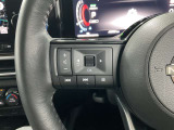 【ステアリングスイッチ】運転中に前方から目線をそらすことなくオーディオ等の操作が可能な便利機能!安心&快適なドライブを演出してくれます。