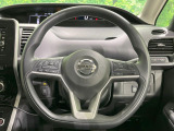 ステアリングも使用感が少なく、きれいな状態となっております♪