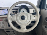 ステアリングも使用感が少なく、きれいな状態となっております♪