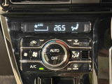 車内空調は&rdquo;AUTOエアコン&rdquo;にお任せ。運転に集中出来ますよ!