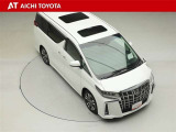 両側パワースライドドア付きだから、狭い駐車スペースなどでの乗り降りラクラク♪小さなお子さまのいるご家庭には嬉しい装備です。