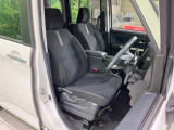 運転席シート廻りは使用感も少なく、良好な状態となっています。丁寧に使われていたことがよくわかりますね。