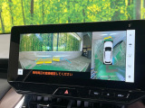 【パノラミックビューモニター】専用のカメラにより、上から見下ろしたような視点で360度クルマの周囲を確認することができます☆死角部分も確認しやすく、狭い場所での切り返しや駐車もスムーズに行えます。