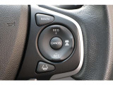 安全運転支援システムHonda SENSINGを搭載。衝突軽減ブレーキや、前後の誤発進抑制機能、アダプティブクルーズコントロール、車線維持など複数の先進技術で安心・快適なドライブをサポートします。