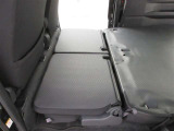 リアシートを畳むことによって、さらにラゲージスペースを広く使うことができ、とても便利です!