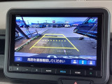 便利な3ビュー切り替え、ガイド線表示付きのバックカメラです!後退時、後方の視界をサポートします!