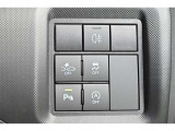 アイドリングストップ機能がついているので、停車時にエンジンを止めて燃料消費を抑えます。環境にもお財布に優しいですね♪