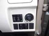 ・エコアイドル・スマートアシスト・オートハイビーム・TRC&TRC装備です。 ・両側オートスライドドアなので乗り降りはスムーズです。 ・プッシュエンジンスタートなので鍵を鎖さずにエンジンスタート!