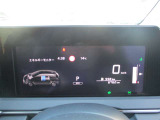 デジタルなメーターで見やすい♪様々な先進装備が搭載しております☆
