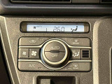車内空調は&rdquo;AUTOエアコン&rdquo;にお任せ。運転に集中出来ますよ!