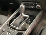 アクセルペダルを踏み込む量や速さに応じて変速パターンを適切に制御し、人馬一体の運転感覚を発揮してくれる6速オートマ!