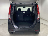 普段使いには十分な広さのラゲッジスペース! 後席を倒せば、より大きな荷物も載せられます!