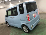 天井が高いので、荷物も人もゆったり乗れます