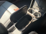 車両の詳細、ご質問につきましては、弊社営業スタッフまでお気軽にご連絡下さいませ。遠方のお客様には実車の詳細画像送信も承ります。お客様からのお問合せをお待ち致しております。
