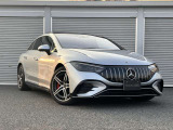 メルセデス・ベンツの定める厳しい基準をクリアしたお車のみをご案内させて頂きます。納車前整備はメーカー規定に基づき最大100項目にも及ぶ点検を熟練のメカニックによって行いご納車させて頂きます。