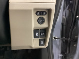 運転席から操作しやすい各種スイッチ