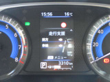 車両の各種設定はステアリングスイッチで目線をそらさず操作できます。