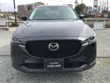 マツダのミドルクラスSUV『CX-5』魂動デザインとスカイアクティブ技術をフル搭載した初代モデルが発売され、洗練された力強い魂動デザインに進化した2代目にモデルチェンジしました。