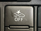【スマートアシスト】走行中に前方の車両等を認識し、衝突しそうな時は警報とブレーキで衝突回避と被害軽減をアシスト。より安全にドライブをお楽しみいただけます。