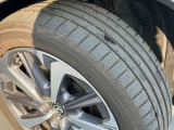タイヤ溝まだまだあります