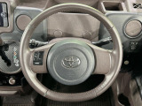 【純正革巻きステアリング】上質な革を使用することで、手にしっかり馴染みとても運転しやすいハンドルです♪