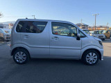 当店では届出済未使用車を中心に長野県下最大級の200台を在庫しております!