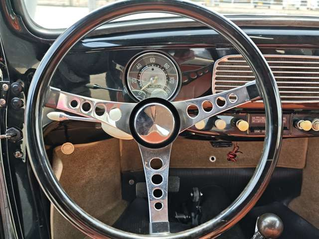 フォルクスワーゲン ビートル オーバルウィンド・Type1・1956年 の中古
