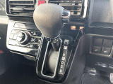 【 シフト 】シフトも操作しやすく快適なドライブを楽しんでいただけます。