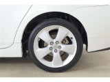 純正17AW!タイヤサイズは215/45R17になります!