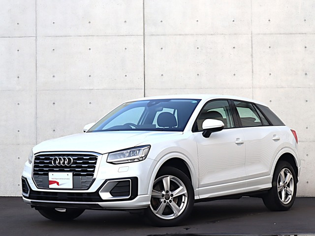 Q2 1.0 TFSI スポーツ 