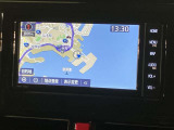いまや必須装備「ナビゲーション」搭載!知らない場所にスイスイッとドライブ。もう、これなしではハンドルを握れませんね!でも運転中の操作は危険ですのでご注意ですね☆