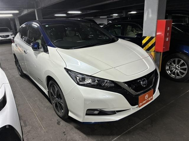 リーフ e+ G 禁煙車 白革シート 純正9インチナビ