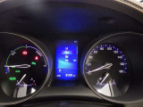 とっても見やすいメーターです。夜間時はラグジュアリーな気分にさせてくれる照明が魅力ですので、夜のドライブも楽しみになりますよ♪