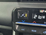 【シートヒーター】運転席と助手席をそれぞれ独立して操作でき、温度調節も可能なため、座る人と室内温度にあわせて快適に過ごせます。