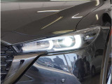 【LEDヘッドライト】省電力で長寿命の明るく運転しやすいLEDヘッドランプです。明るく照らすので暗い夜道からお客様を守ってくれます。お近くの広島マツダまでお越しください。