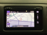 ナビゲーションはフルセグTV対応の純正メモリーナビを搭載しています。Bluetoothオーディオ機能がありますので、スマートフォンなどの音楽も再生できます。