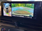 【アラウンドビューモニター】専用のカメラにより、上から見下ろしたような視点で360度クルマの周囲を確認することができます☆死角部分も確認しやすく、狭い場所での切り返しや駐車もスムーズに行えます。