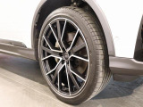 22インチの限定車用オプションホイールです。
