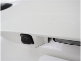 バックカメラが付いているので後方確認が非常にしやすいです。今や運転初心者も熟練者も必須装備!ついていて損はないですね♪